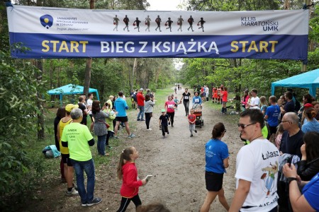 Bieg z książką 2019 - Rozbiegana Mama [fot. Andrzej Romański]